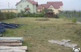 Teren intre case !!!