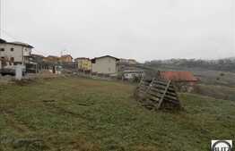 Teren de 500 mp, ideal pentru duplex, zona linistita!