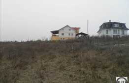 De vanzare teren in zona de case, 2300 mp cu front la 2 strazi!