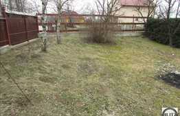 Teren 2180 mp, front 4 m, utilitati la front, zona linistita