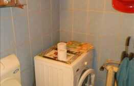 Apartament cu 2 camere, 53 mp, decomandat, zona Izlazului , cu boxa la subsol