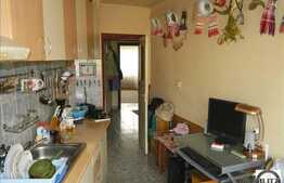 Apartament cu 2 camere, 53 mp, decomandat, zona Izlazului , cu boxa la subsol