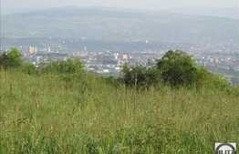 Vanzare teren 704 mp, front stradal 32 ml,  zona linistita de case si vile