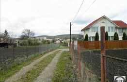 Teren de vanzare 1700 mp, front 21 ml, apa + canalizare la front, zona linistita