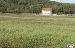 Teren de vanzare 17400 mp, front 40 ml la drum national!