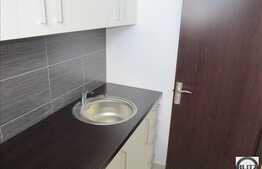 Garsoniera 32 mp, zona Liceul Lucian Blaga. Finisaje noi si moderne