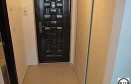 Garsoniera 32 mp, zona Liceul Lucian Blaga. Finisaje noi si moderne