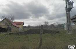 Teren de vanzare in Ciurila 1300 mp, front 13.50 ml, zona linistita de case!