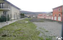 1000 mp in zona Faget pentru casa individuala, front 15 ml, utilitati in zona