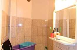 De vanzare 1 camera, decomandat, zona Expo Transilvania