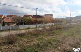 Teren pretabil pentru constructie casa !!