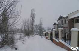 Vanzare teren, pozitie deosebita, 900 mp cu front de 21 ml