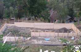 Vanzare teren 630 mp, cu front 19 ml, constructie inceputa P+E, 138 mp utili