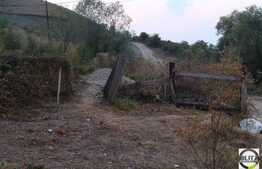 Vanzare teren 630 mp, cu front 19 ml, constructie inceputa P+E, 138 mp utili