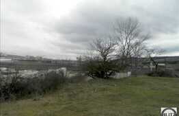 Vanzare teren 8200 mp, cu front 120 ml, zona Cheile Baciului, POT 30 % CUT 0.9