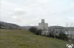 Vanzare teren 8200 mp, cu front 120 ml, zona Cheile Baciului, POT 30 % CUT 0.9