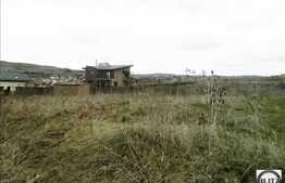 2200 mp teren de vanzare, cu front de 40 ml. PUZ, PUD, POT 35%, CUT 0.9