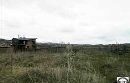 2200 mp teren de vanzare, cu front de 40 ml. PUZ, PUD, POT 35%, CUT 0.9