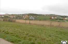 Teren de vanzare 500 mp, cu front 25 ml, POT 35 % CUT 0.9, zona linistita!PUD!