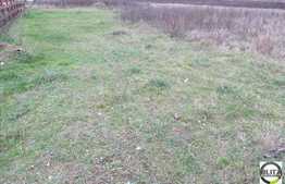 Teren cu suprafata de 1500 mp, front 50 ml.  Zona buna din Floresti