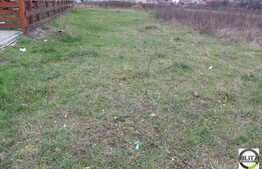 Teren cu suprafata de 1500 mp, front 50 ml.  Zona buna din Floresti