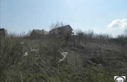 Vanzare teren 900 mp, front 40 ml, POT 45 % CUT 1.8, cu priveliste deosebita!