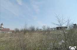 Vanzare teren 900 mp, front 40 ml, POT 45 % CUT 1.8, cu priveliste deosebita!