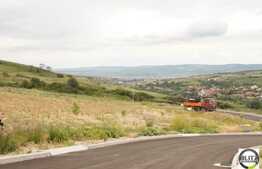 Vanzare teren 949 mp, cu front de 20 ml, zona Valea Chintaului, POT 35 % CUT 0.9
