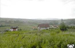 Teren de vanzare 500 mp, front 23 ml, utilitatile la front, cu panorama