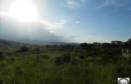 Vanzare teren 528 mp, front 24 ml, zona linistita, cu priveliste deosebita