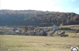 2000 mp in zona verde! Zona Floresti!