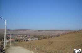 2000 mp in zona verde! Zona Floresti!