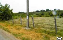 Teren cu o panorama deosebita asupra Clujuilui, la 5 km de Cluj, 2500 mp