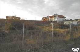 Vanzare teren 1000 mp, front la 2 strazi! Ideal pentru o casa sau duplex!