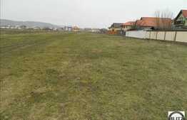 Vanzare teren cu 1700 mp, front de 42 ml in zona Dumitru Mocanu!