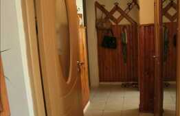 De vanzare apartament cu 3 camere, zona Piata Hermes, semidecomandat