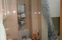 De vanzare apartament cu 3 camere, zona Piata Hermes, semidecomandat