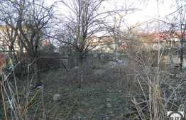 Teren de vanzare 900 mp, cu front 15 ml, POT 35 % CUT 0.9