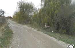 Teren 1087 mp, front stradal 19 ml, utilitati la front, autorizatie constructie!