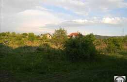 Vanzare teren 13000 mp, 45 ml front, zona linistita! Utilitati la front!