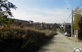 Teren 850 mp, front 24 ml, zona linistita! Ideal pentru o casa sau un duplex!