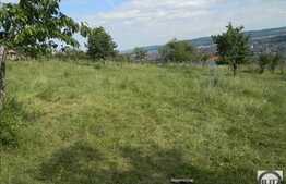 Teren intravilan de vanzare 1225 mp, zona linistita de case/vile