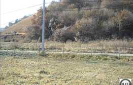 500 mp, teren  in zona Tauti.  Front de 18.30 ml. Toate utilitatile!