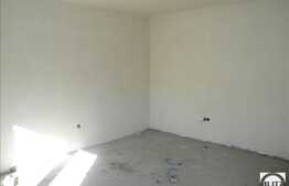 1 camera 52 mp la demisol inalt