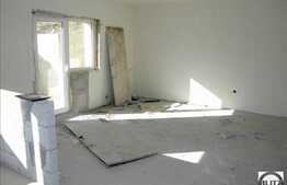 1 camera 52 mp la demisol inalt