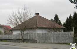 Vanzare teren 370 mp cu front la 3 strazi