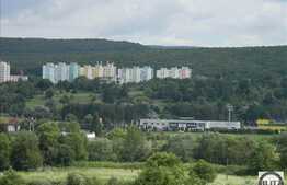 Teren de vanzare 2500 mp, front 26 ml, zona LIU!