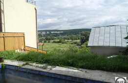 Teren de vanzare 2500 mp, front 26 ml, zona LIU!