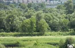 Teren de vanzare 2500 mp, front 26 ml, zona LIU!