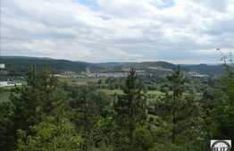 Teren de vanzare 5064 mp, front stradal 30 ml, zona linistita de case/vile!